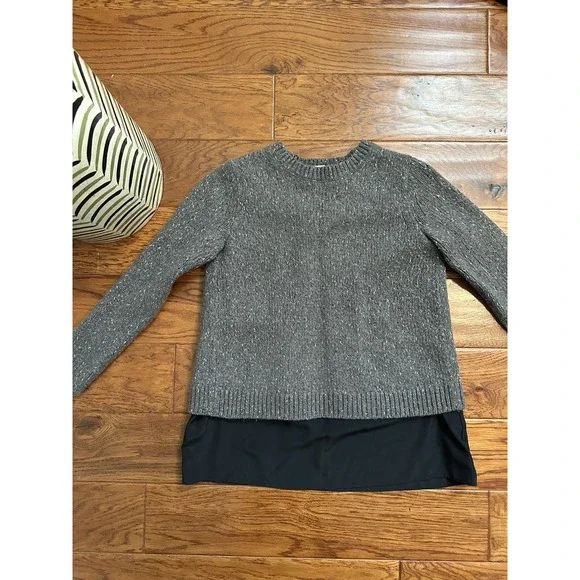Club Monaco Women's Sweater split back Gray Retail $169 XS 38% Wool - Picture 2 of 10